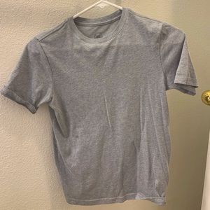 Wonder Nation gray tee.